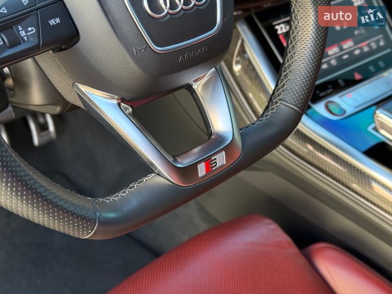 Позашляховик / Кросовер Audi SQ8 2021 в Києві