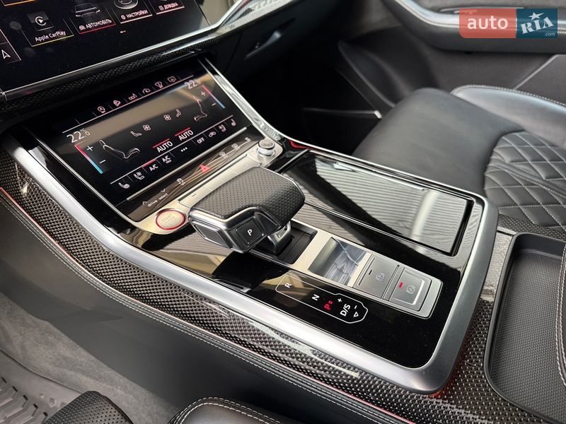 Внедорожник / Кроссовер Audi SQ8 2019 в Ровно