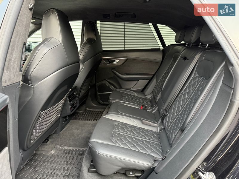 Внедорожник / Кроссовер Audi SQ8 2019 в Ровно