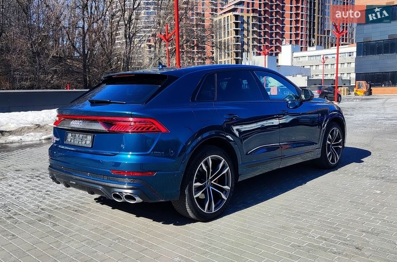 Позашляховик / Кросовер Audi SQ8 2021 в Києві