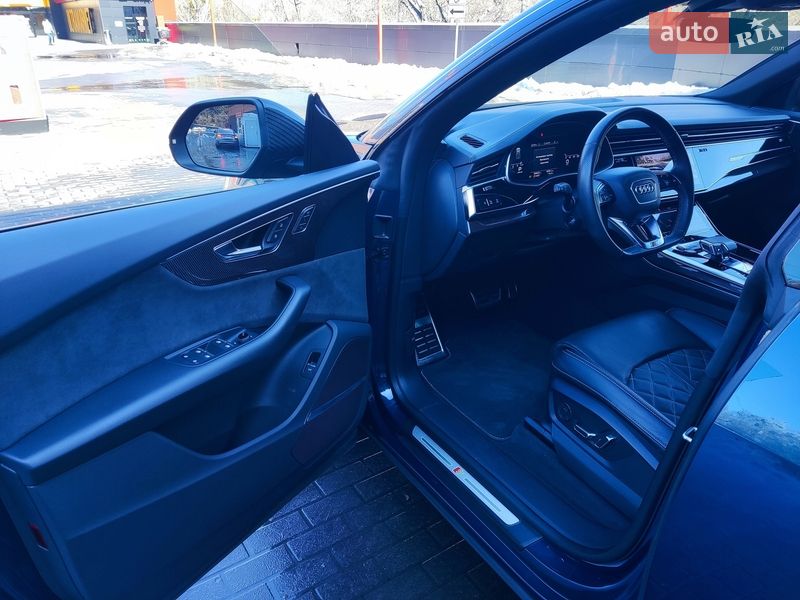 Позашляховик / Кросовер Audi SQ8 2021 в Києві
