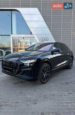 Внедорожник / Кроссовер Audi SQ8 2019 в Киеве