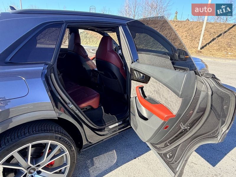 Внедорожник / Кроссовер Audi SQ8 2022 в Полтаве