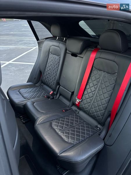 Позашляховик / Кросовер Audi SQ8 2020 в Києві