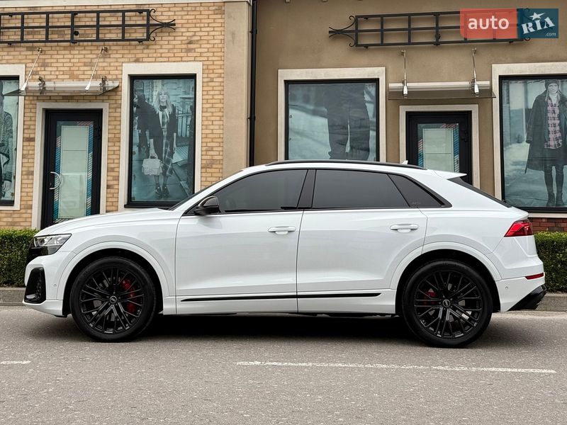 Внедорожник / Кроссовер Audi SQ8 2024 в Киеве