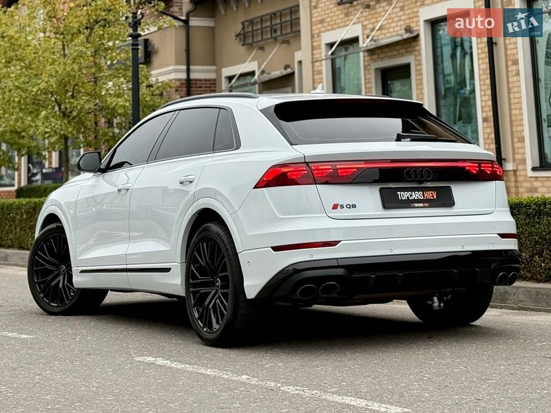 Внедорожник / Кроссовер Audi SQ8 2024 в Киеве