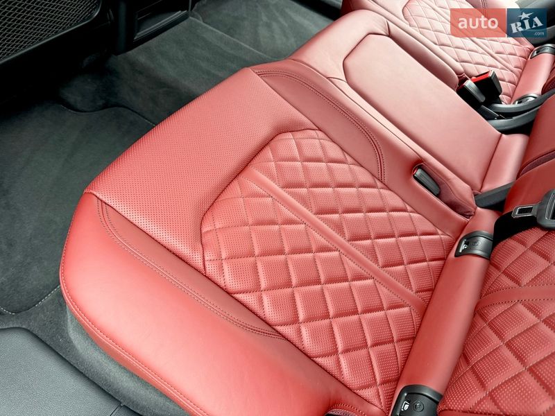 Внедорожник / Кроссовер Audi SQ8 2024 в Киеве