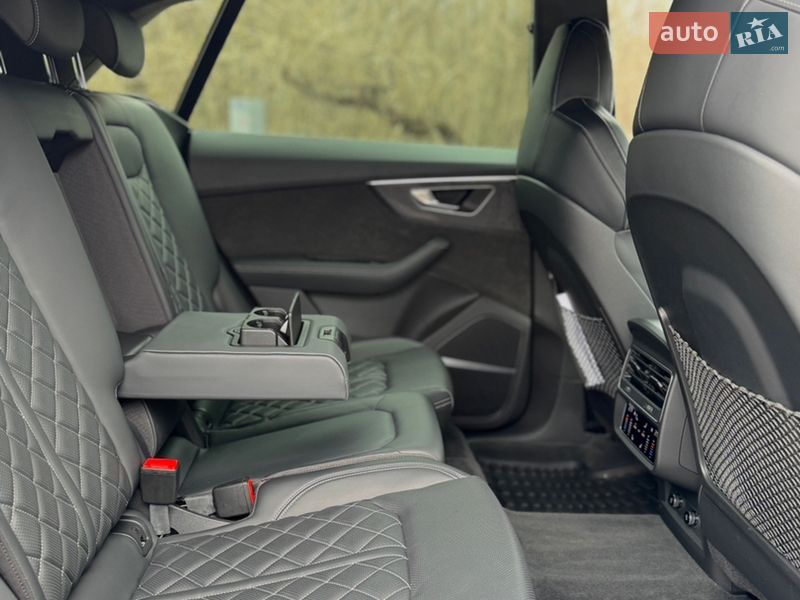 Внедорожник / Кроссовер Audi SQ8 2022 в Днепре