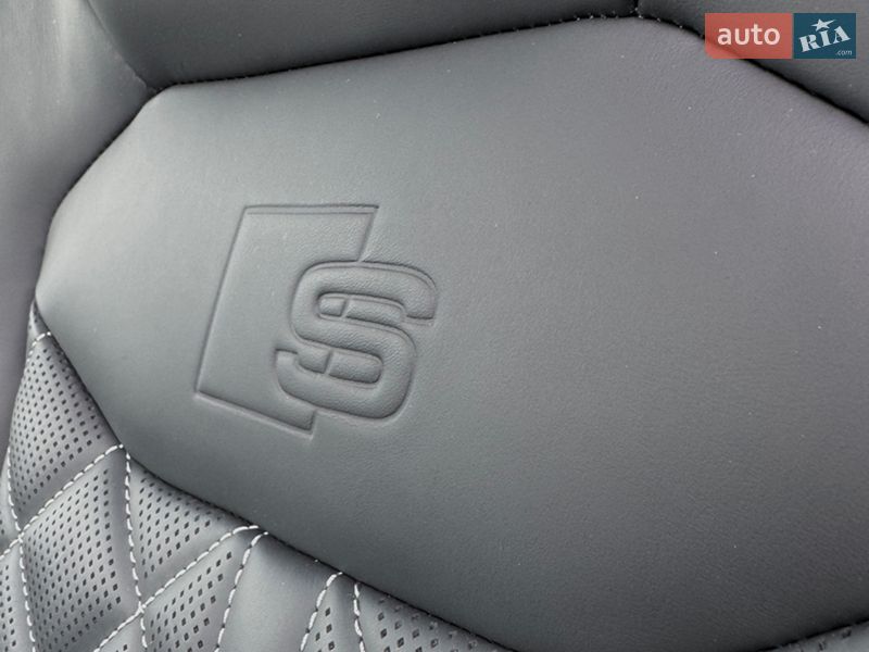 Внедорожник / Кроссовер Audi SQ8 2022 в Днепре