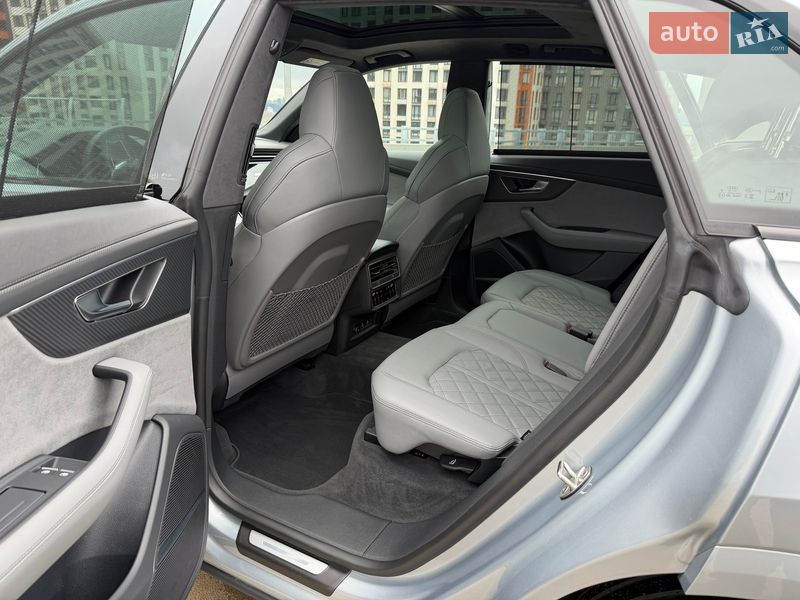 Внедорожник / Кроссовер Audi SQ8 2025 в Киеве