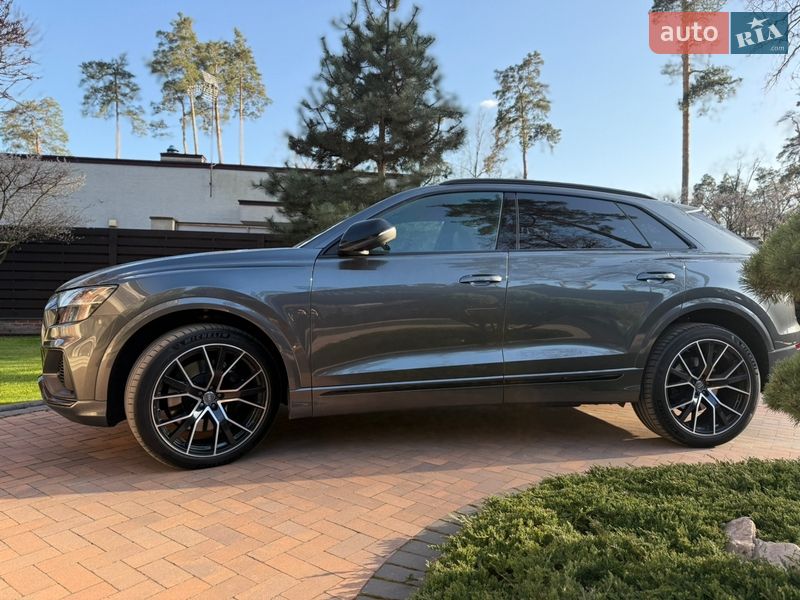 Внедорожник / Кроссовер Audi SQ8 2021 в Киеве