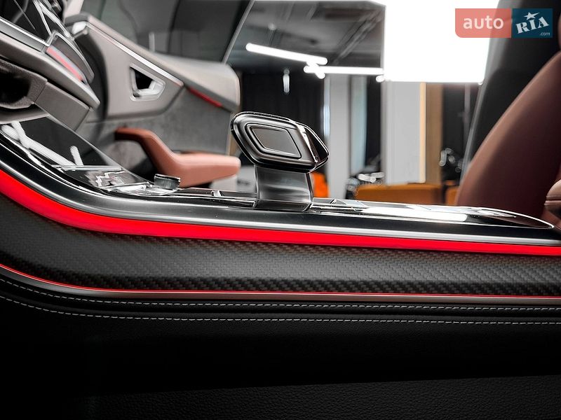 Внедорожник / Кроссовер Audi SQ8 2024 в Киеве