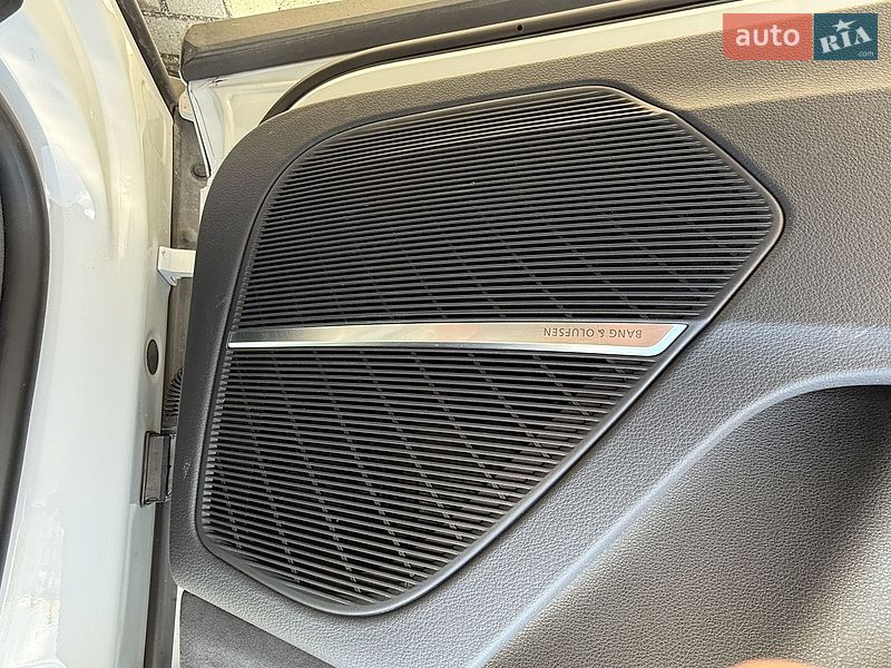 Внедорожник / Кроссовер Audi SQ8 2021 в Киеве фото 19 Внедорожник / Кроссовер Audi SQ8 2021 в Киеве
