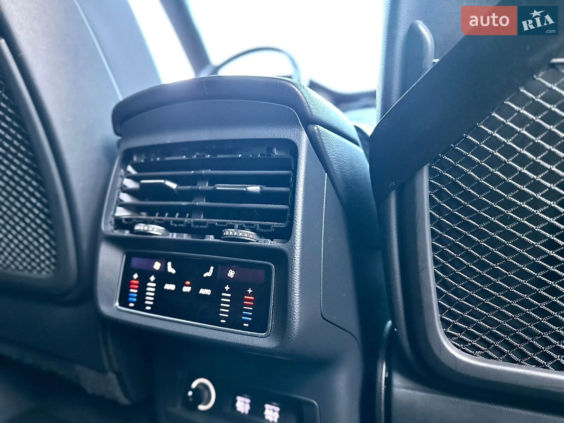 2021 Audi SQ8 - мініатюра 113