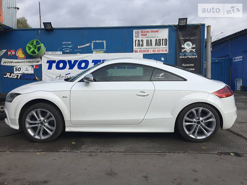 Купе Audi TT S 2010 в Киеве фото 3 Купе Audi TT S 2010 в Киеве
