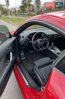 Купе Audi TT S 2017 в 