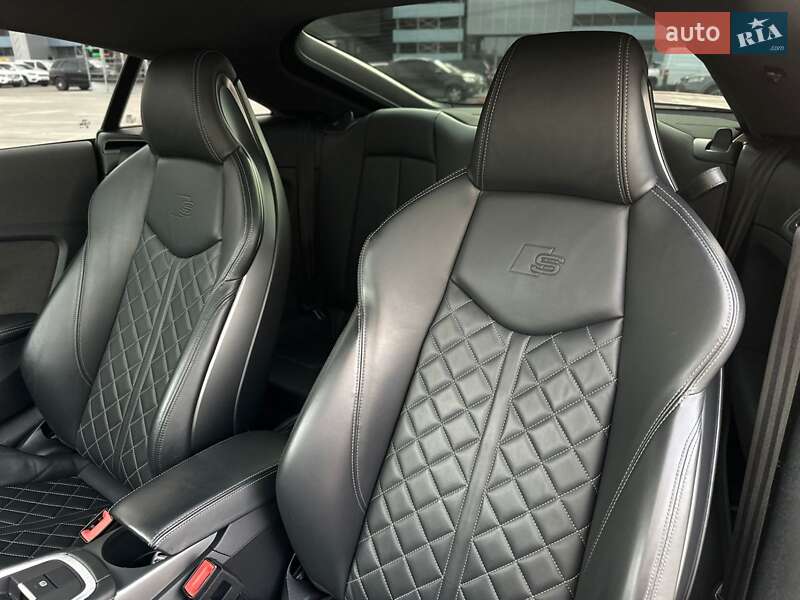 Купе Audi TT S 2016 в Киеве фото 15 Купе Audi TT S 2016 в Киеве