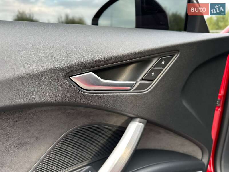 Купе Audi TT S 2016 в Киеве фото 59 Купе Audi TT S 2016 в Киеве