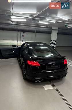 Купе Audi TT S 2023 в 