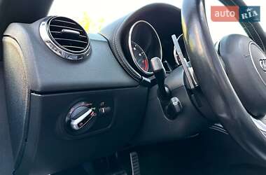 Купе Audi TT S 2012 в 