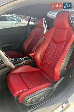 Купе Audi TT S 2016 в 