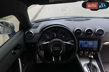 Купе Audi TT S 2011 в 