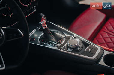 Купе Audi TT S 2019 в 