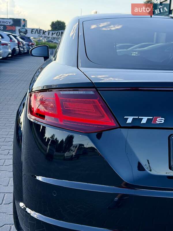 Купе Audi TT S 2015 в Киеве