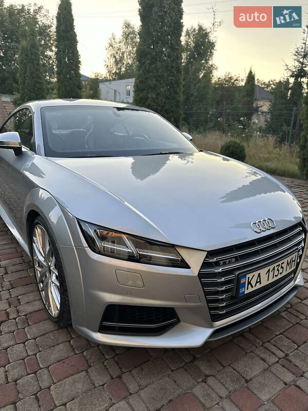 Купе Audi TT S 2016 в Киеве