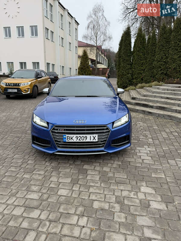 Купе Audi TT S 2016 в Кременце