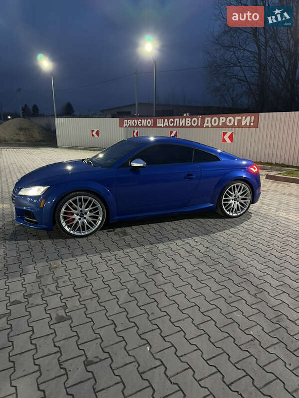 Купе Audi TT S 2016 в Кременце