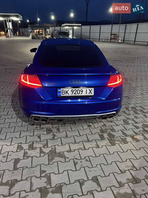 Купе Audi TT S 2016 в Кременце