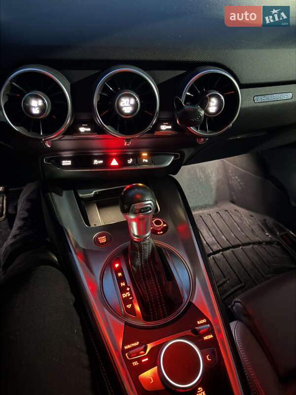 Купе Audi TT S 2016 в Кременце