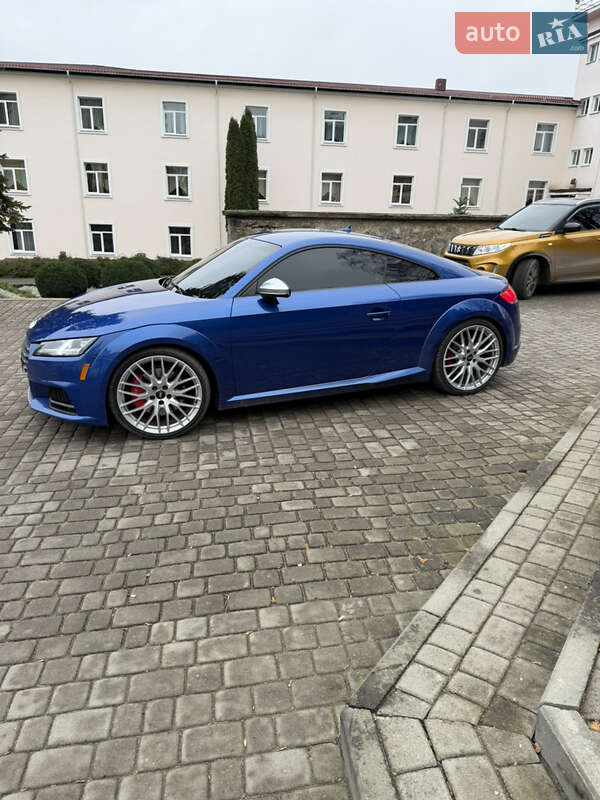 Купе Audi TT S 2016 в Кременце