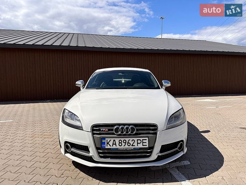 Купе Audi TT S 2012 в Киеве