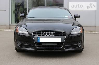 Купе Audi TT 2010 в 
