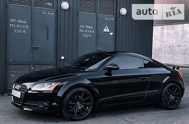 Купе Audi TT 2010 в 