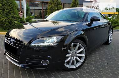 Купе Audi TT 2011 в 