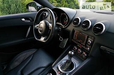 Купе Audi TT 2011 в 