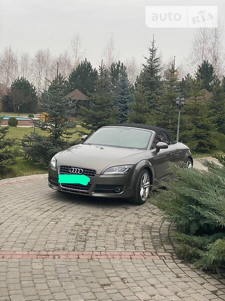 Кабриолет Audi TT 2010 в Броварах