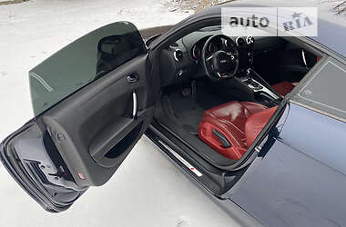 Купе Audi TT 2008 в 