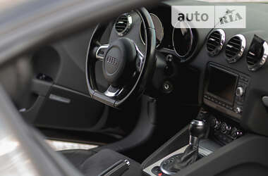 Купе Audi TT 2010 в 