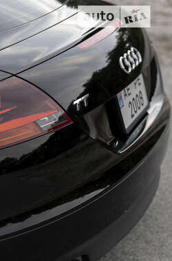 Купе Audi TT 2010 в 