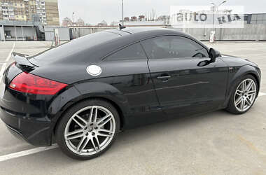 Купе Audi TT 2008 в 