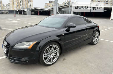 Купе Audi TT 2008 в 