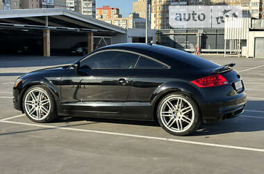 Купе Audi TT 2008 в 