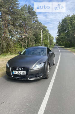 Купе Audi TT 2010 в 