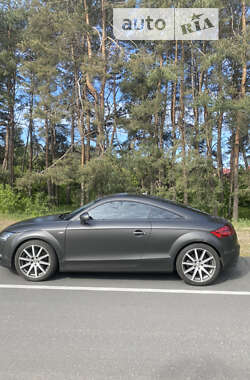 Купе Audi TT 2010 в 