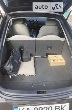 Купе Audi TT 2010 в 