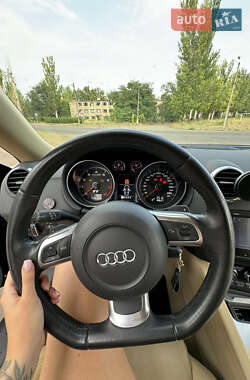 Купе Audi TT 2009 в 